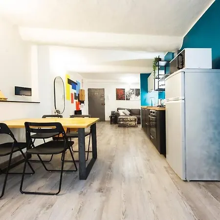 Midway Home, Nel Centro Storico Di Génova