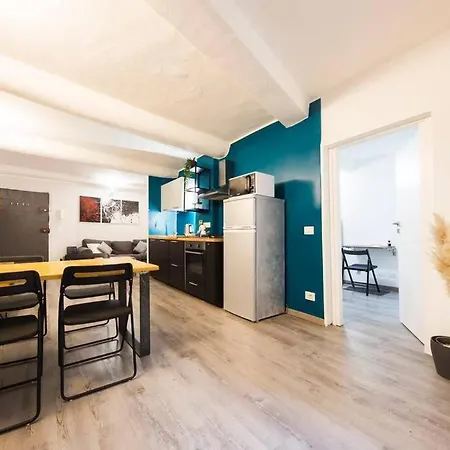 Midway Home, Nel Centro Storico Di Apartamento *
